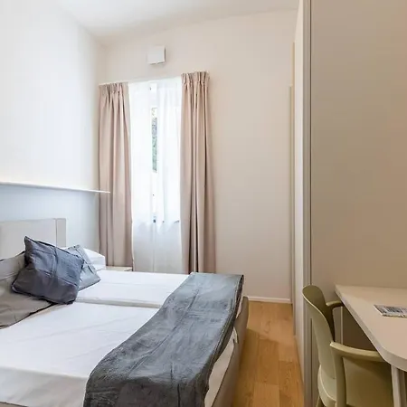 Colonna Rucellai 5 Apartamento *